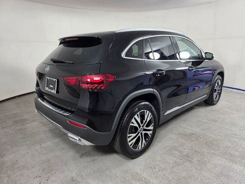 Certified 2025 Mercedes-Benz GLA 250 image 4