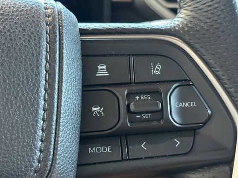 Certified 2025 Toyota Sequoia SR5 AWD/4WD image 29