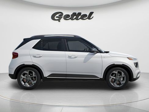 New 2026 Hyundai Venue SEL FWD image 4