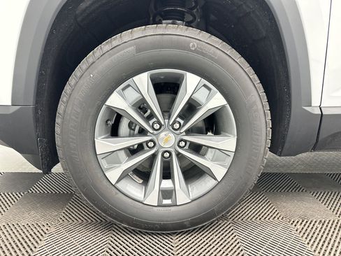 New 2026 Chevrolet Equinox LT w/ LPO, Floor Liner Package AWD/4WD image 12