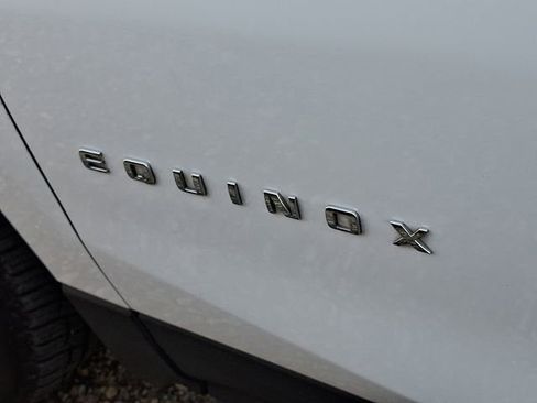 Used 2018 Chevrolet Equinox LT image 8