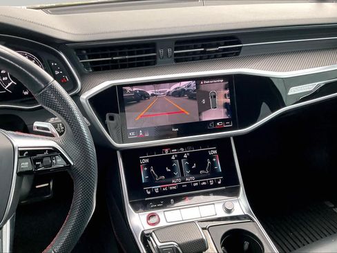 Used 2021 Audi RS 6 AWD/4WD image 7