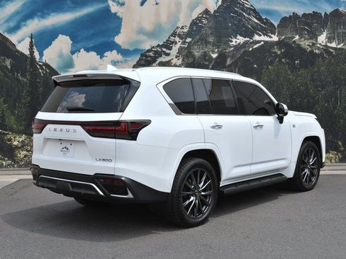 Used 2024 Lexus LX 600 F Sport AWD/4WD image 3