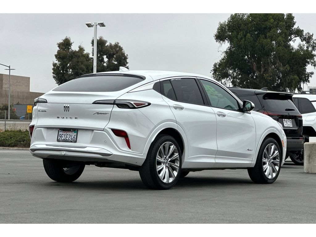 Used 2024 Buick Envista Avenir FWD image 4