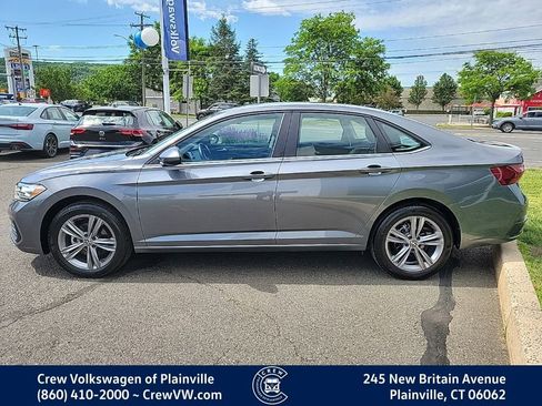 Certified 2024 Volkswagen Jetta SE FWD image 25