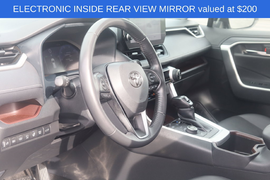 Used 2023 Toyota RAV4 Limited AWD/4WD image 9