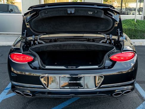 Used 2021 Bentley Continental GT image 26