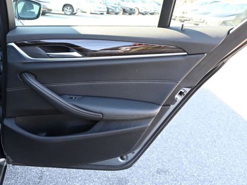 Used 2019 BMW 530i xDrive image 41