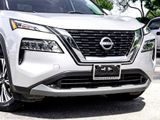 Used 2023 Nissan Rogue SV image 3