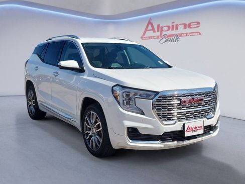Used 2024 GMC Terrain Denali AWD/4WD image 7