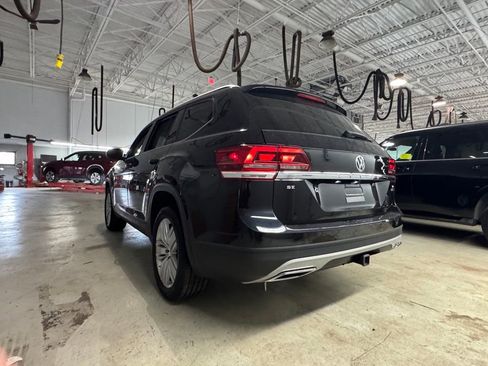 Used 2019 Volkswagen Atlas SE w/ Panoramic Sunroof Package image 3