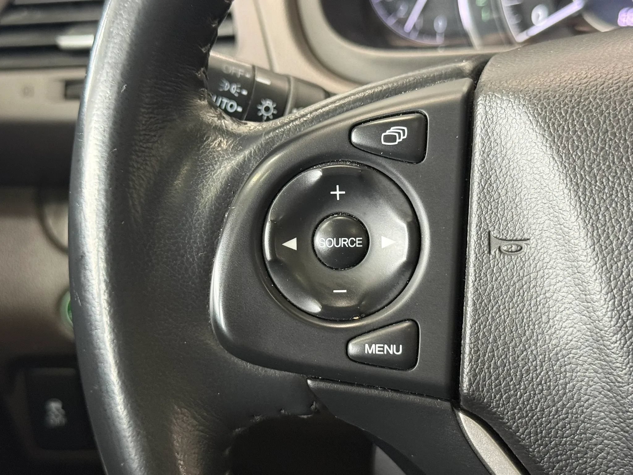 Used 2014 Honda CR-V EX-L image 12