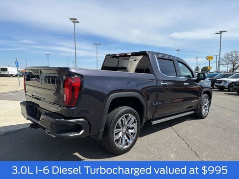 Used 2023 GMC Sierra 1500 Denali w/ Denali Reserve Package AWD/4WD image 4