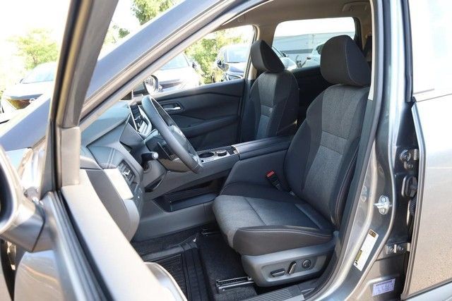 Certified 2026 Nissan Rogue SV w/ Cold Weather Package AWD/4WD image 8