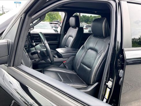 Used 2024 RAM 1500 Limited AWD/4WD image 9