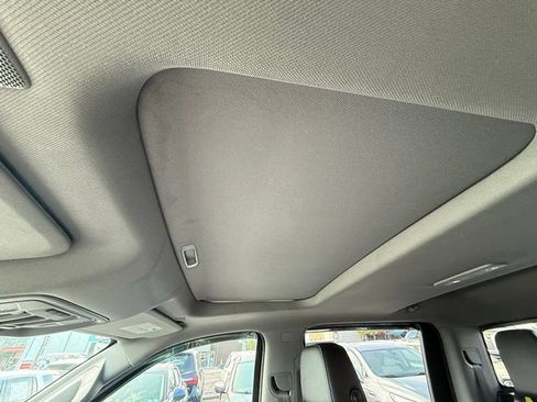 Used 2022 GMC Sierra 1500 SLT w/ SLT Premium Plus Package image 43