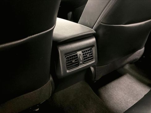 Used 2021 Toyota Camry XSE w/ Navigation Upgrade Package image 28