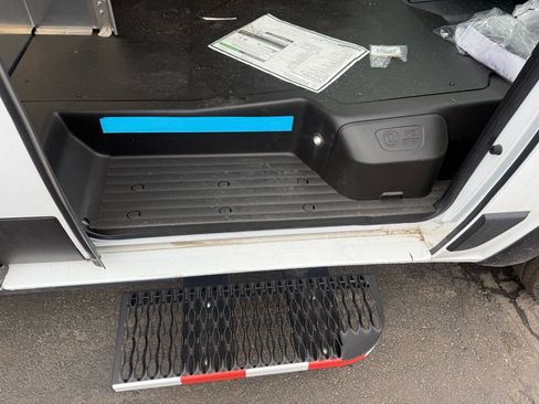 Used 2024 RAM ProMaster 3500 w/ Delivery Van Package FWD image 28