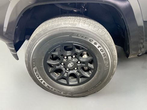 Used 2022 Toyota Tacoma SR5 image 13