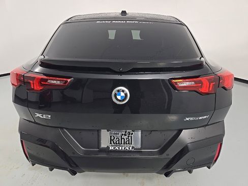 Certified 2025 BMW X2 xDrive28i w/ Convenience Package image 5