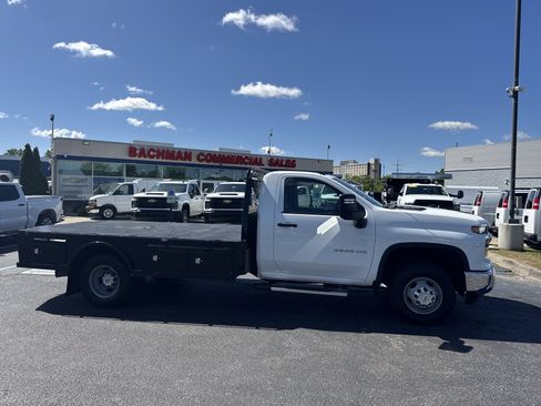 Used 2025 Chevrolet Silverado 3500 W/T w/ WT Convenience Package AWD/4WD image 30