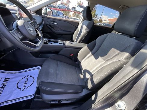 Used 2021 Nissan Rogue SV image 31