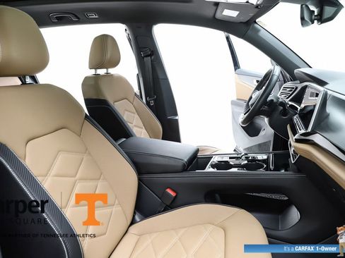 Used 2025 Volkswagen Atlas Cross Sport SE w/ Panoramic Sunroof Package image 75