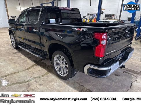 Used 2019 Chevrolet Silverado 1500 LTZ w/ LTZ Plus Package AWD/4WD image 4