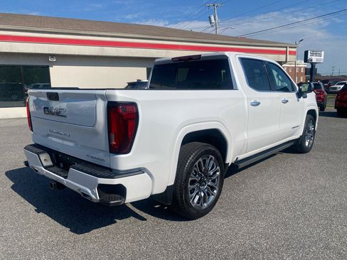Used 2024 GMC Sierra 1500 Denali Ultimate image 5