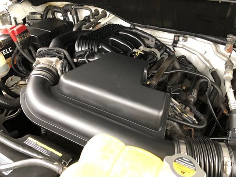 Used 2020 Nissan NV 2500 SV w/ Navigation Package image 35