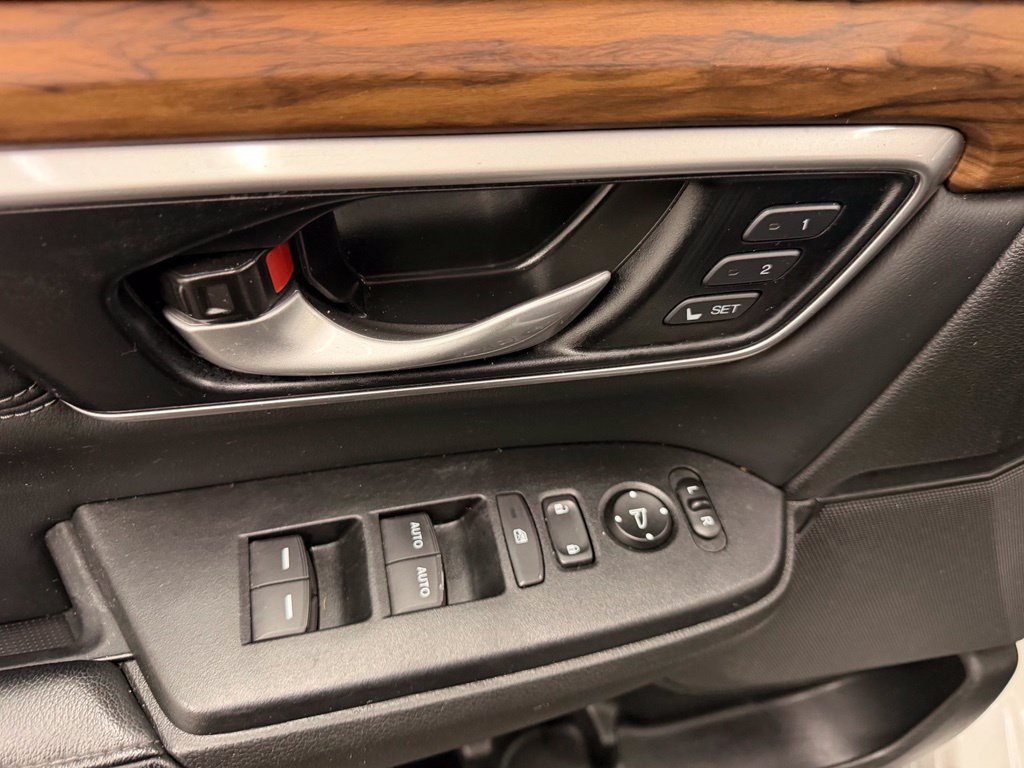 Used 2021 Honda CR-V EX-L image 16