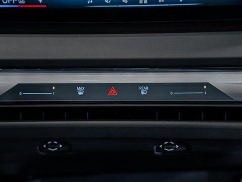 Used 2025 BMW X3 xDrive30i w/ M Sport Package image 22