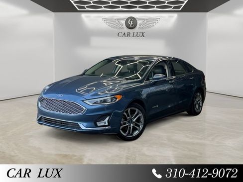 Used 2019 Ford Fusion Titanium FWD image 1