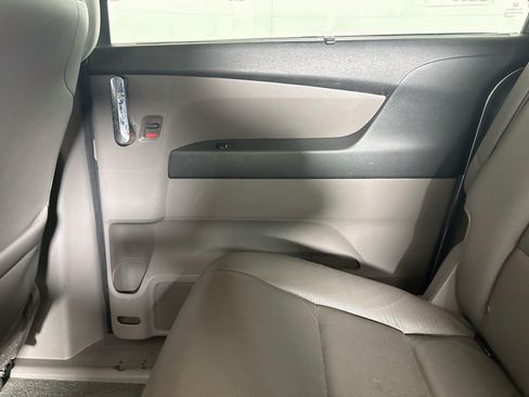 Used 2017 Honda Odyssey Touring image 28