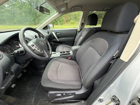 Used 2011 Nissan Rogue SV AWD/4WD image 9