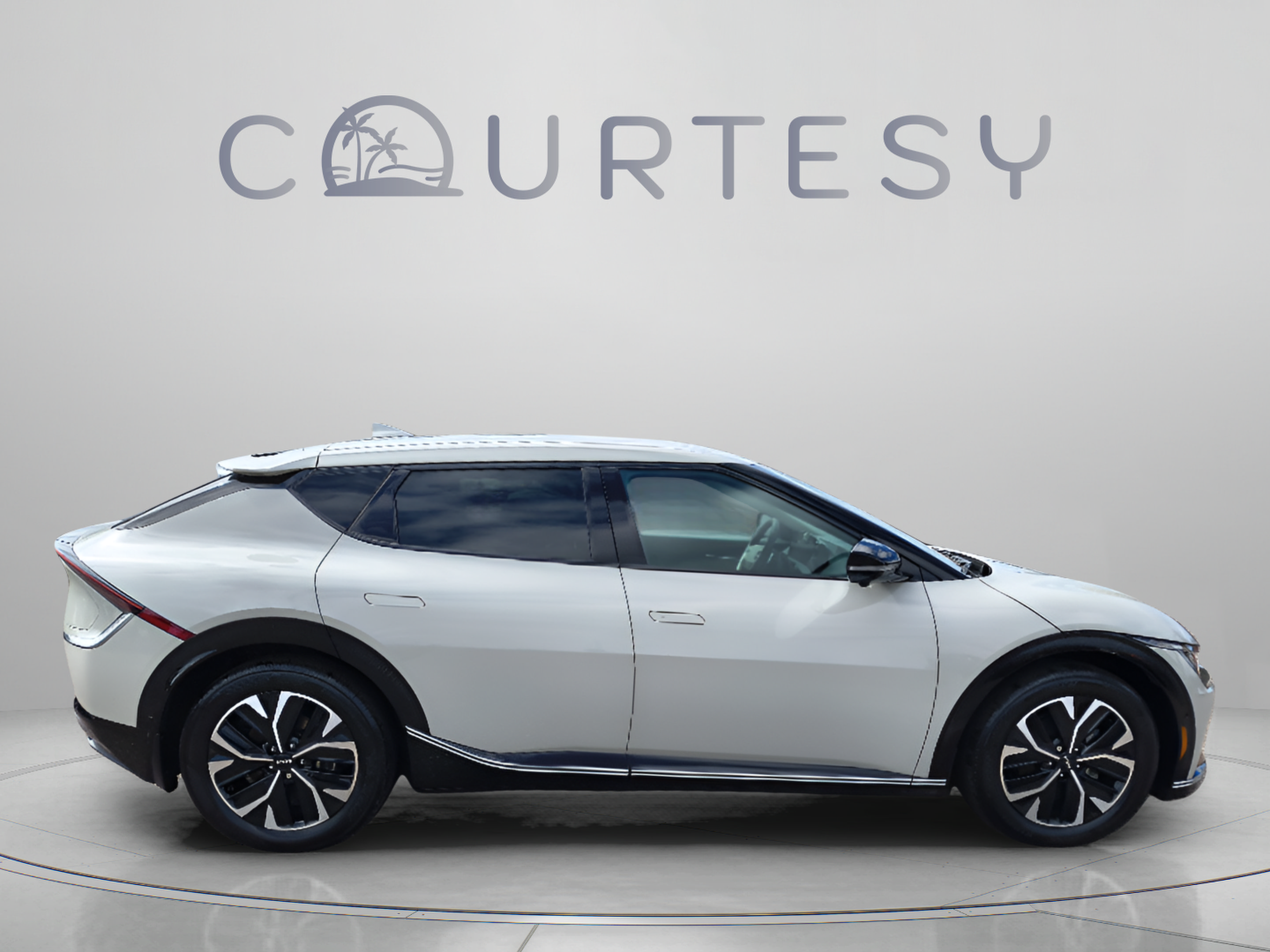 Used 2023 Kia EV6 Wind w/ Wind Technology Package AWD/4WD image 6