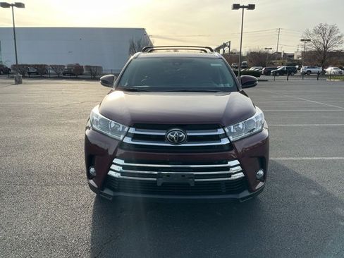 Used 2018 Toyota Highlander Limited image 2