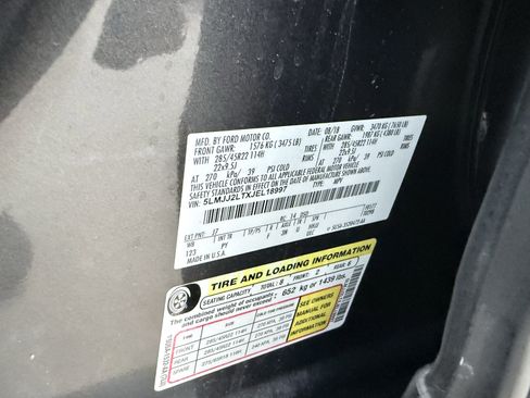 Used 2018 Lincoln Navigator Reserve w/ Technology Package image 32