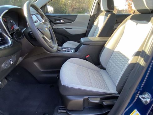 Used 2022 Chevrolet Equinox LS image 14