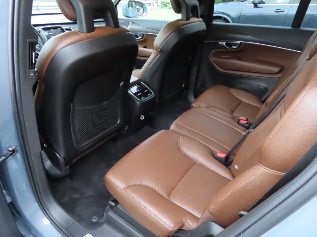 Used 2020 Volvo XC90 T6 Momentum AWD/4WD image 13