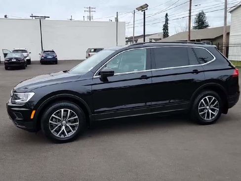 Used 2019 Volkswagen Tiguan SE image 4