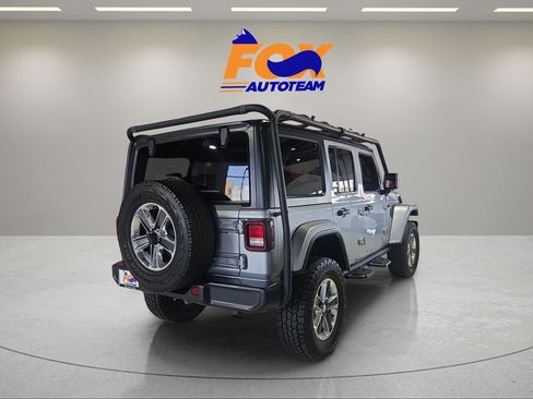 Used 2020 Jeep Wrangler Unlimited Sahara AWD/4WD image 4