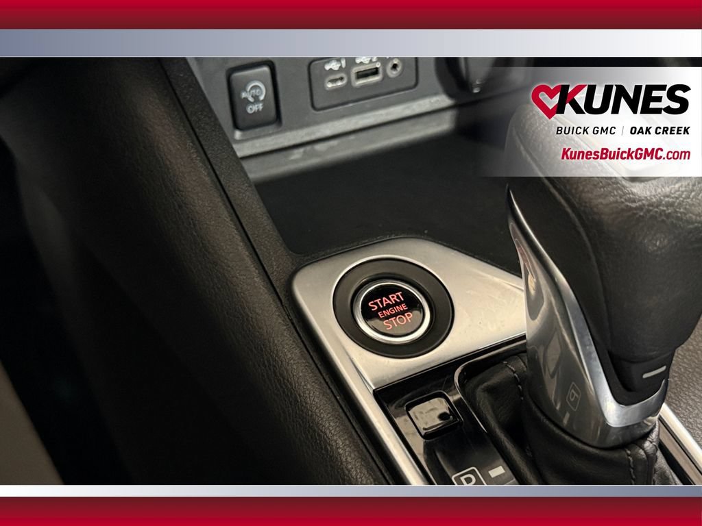 Used 2024 Nissan Sentra SV FWD image 30