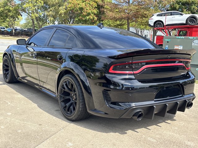 Used 2022 Dodge Charger SRT Hellcat w/ Carbon/Suede Interior Package RWD image 8