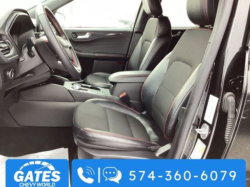 Used 2025 Ford Escape ST-Line image 11