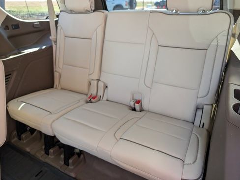 Used 2023 GMC Yukon Denali w/ Advanced Technology Package image 31