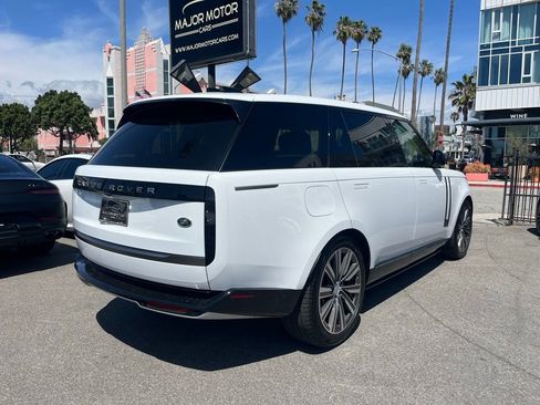Used 2023 Land Rover Range Rover Long Wheelbase SE image 5