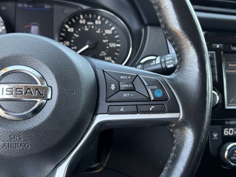 Used 2019 Nissan Rogue SV w/ Sun & Sound Touring Package AWD/4WD image 29