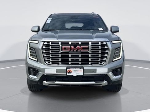 New 2026 GMC Yukon XL Denali w/ Denali Reserve Package AWD/4WD image 8