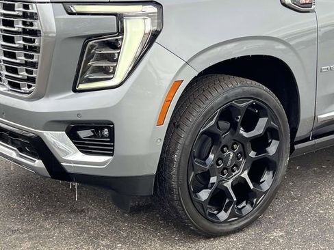 New 2026 GMC Yukon XL Denali w/ Denali Reserve Package image 9